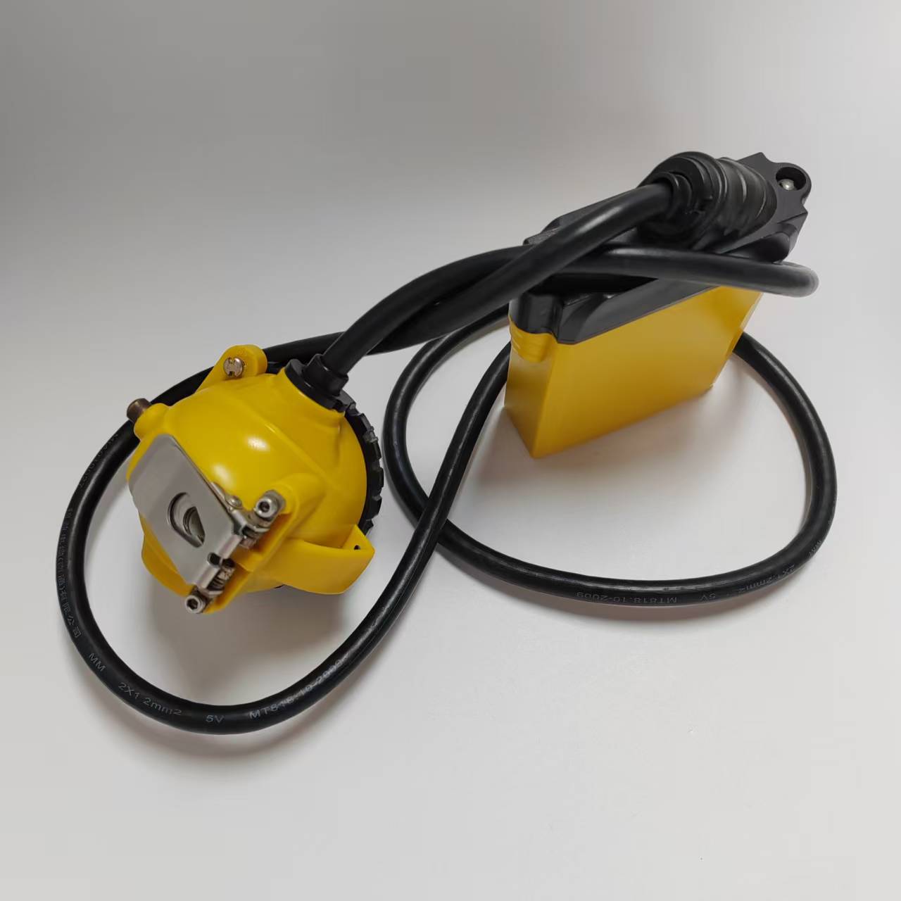 IP68 Led Mining Cap Light Corded 25000 Lux Impact Resistant Underground Miners Light Cree Led Mining Headlight