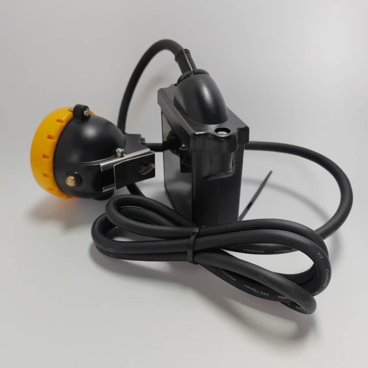 Explosion Proof Coal Miner Helmet Lamp 10000LUX 7.8ah IP68 Mining Cap Lamp