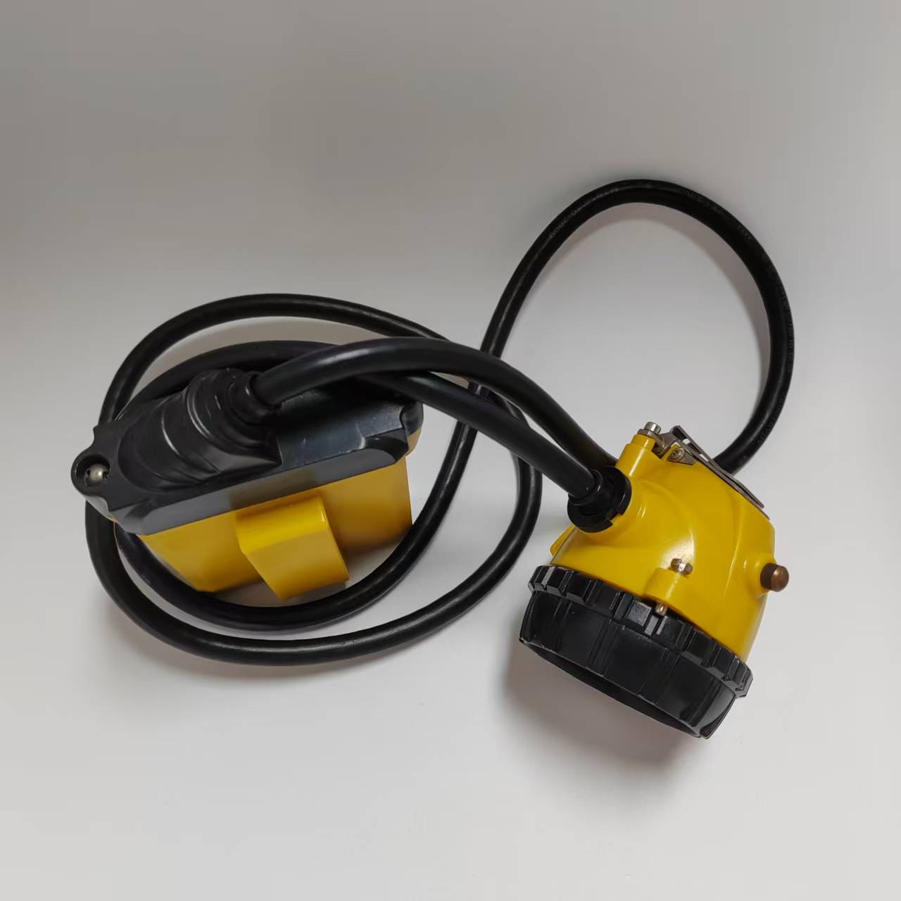 IP68 Led Mining Cap Light Corded 25000 Lux Impact Resistant Underground Miners Light Cree Led Mining Headlight