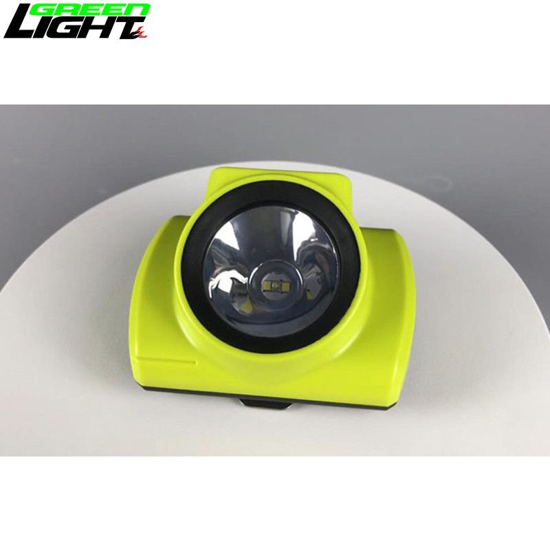 25000lux Coal Mine Lamp OLED Display 6.8Ah 3.7V 2.96W Ip68 Explosion Proof USB Charger 1200 Cycles
